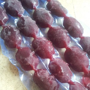 Beetroot berry juice frozen cubes