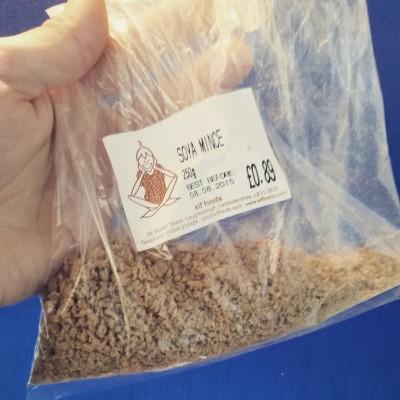 Dried soya mince